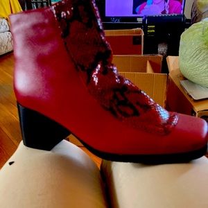Size 7 wide Red leather boots women